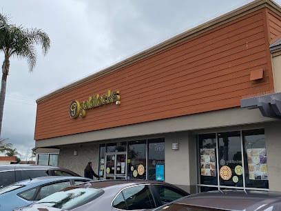 Goldilocks Bakeshop and Restaurant - Filipino Restaurant