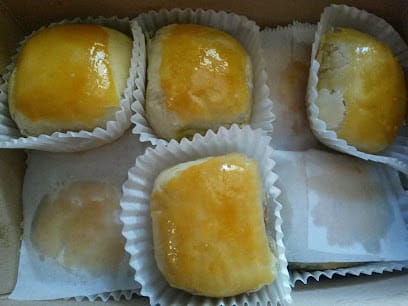 Hilda's Mart & Bake Shop - Filipino Restaurant